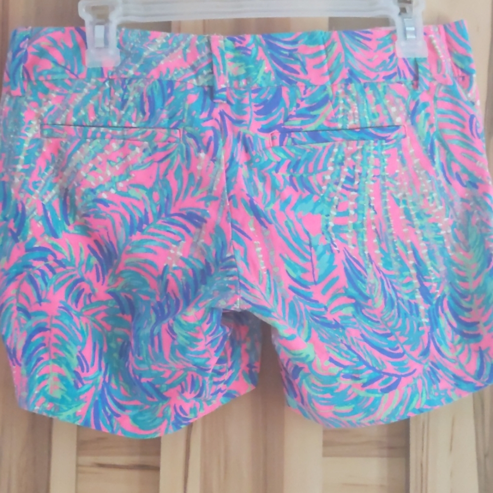 Lilly Pulitzer Callahan Shorts - Picture 4 of 7